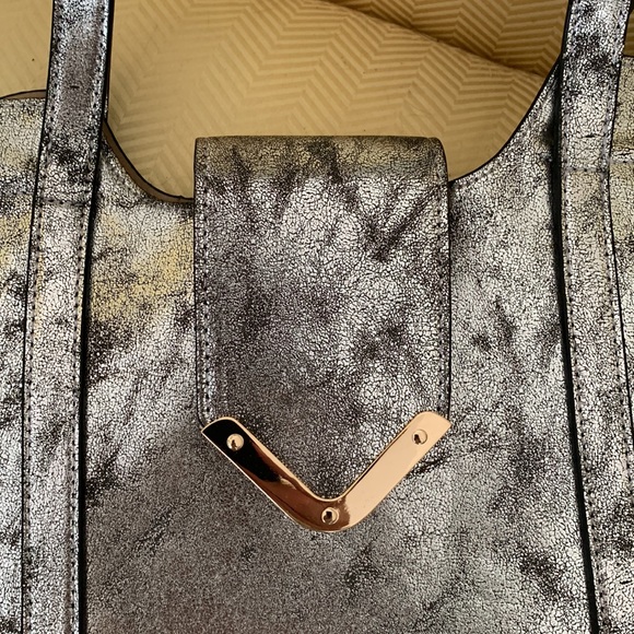 EUC Neiman Marcus faux leather distressed metallic silver finish tote bag - Picture 2 of 11